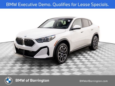 New 2026 BMW X2 xDrive28i w/ Technology Package AWD/4WD image 1