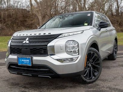 Used 2023 Mitsubishi Outlander AWD