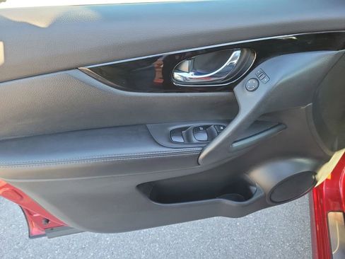 Certified 2022 Nissan Rogue Sport SV image 15