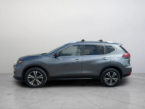 Used 2019 Nissan Rogue SV w/ Sun & Sound Touring Package AWD/4WD image 4