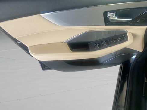 Used 2024 Acura MDX SH-AWD w/ Technology Package image 10