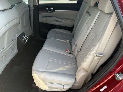 Used 2023 Kia Sorento S FWD image 22
