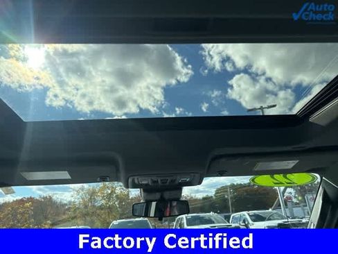 Certified 2022 GMC Sierra 1500 Elevation w/ Elevation Premium Package image 16