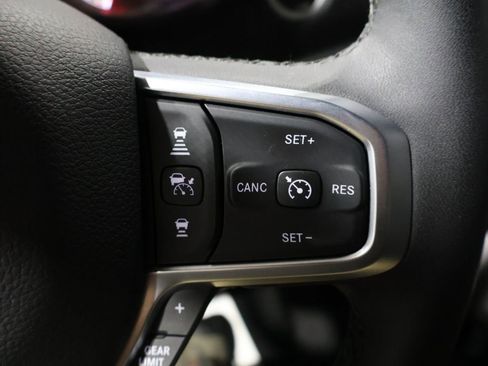 Used 2025 RAM 1500 Big Horn image 32