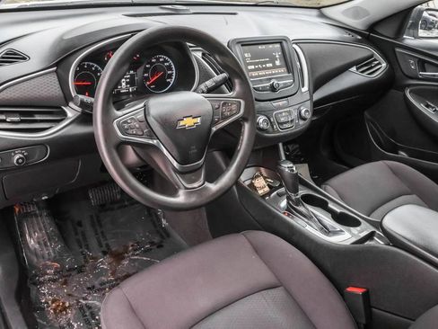 Used 2017 Chevrolet Malibu LS image 5