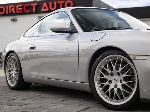 Used 1999 Porsche 911 Carrera RWD image 2