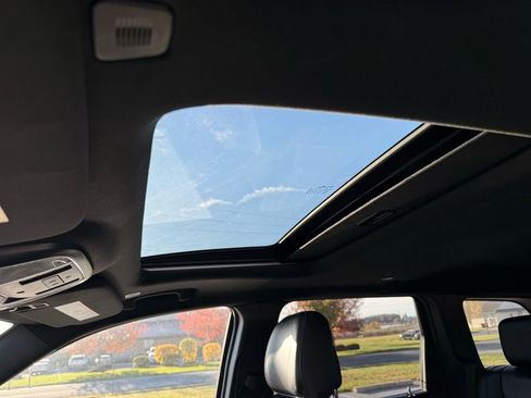 Used 2020 Jeep Grand Cherokee Limited image 27