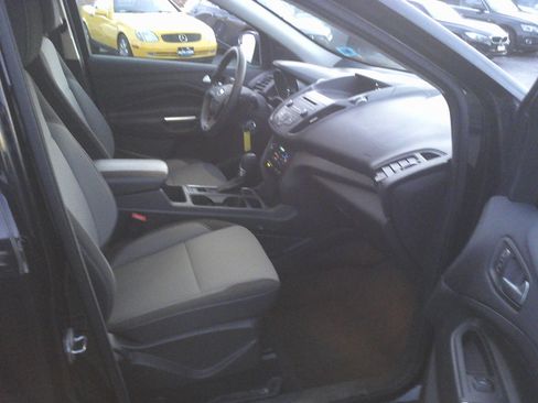 Used 2017 Ford Escape SE image 14