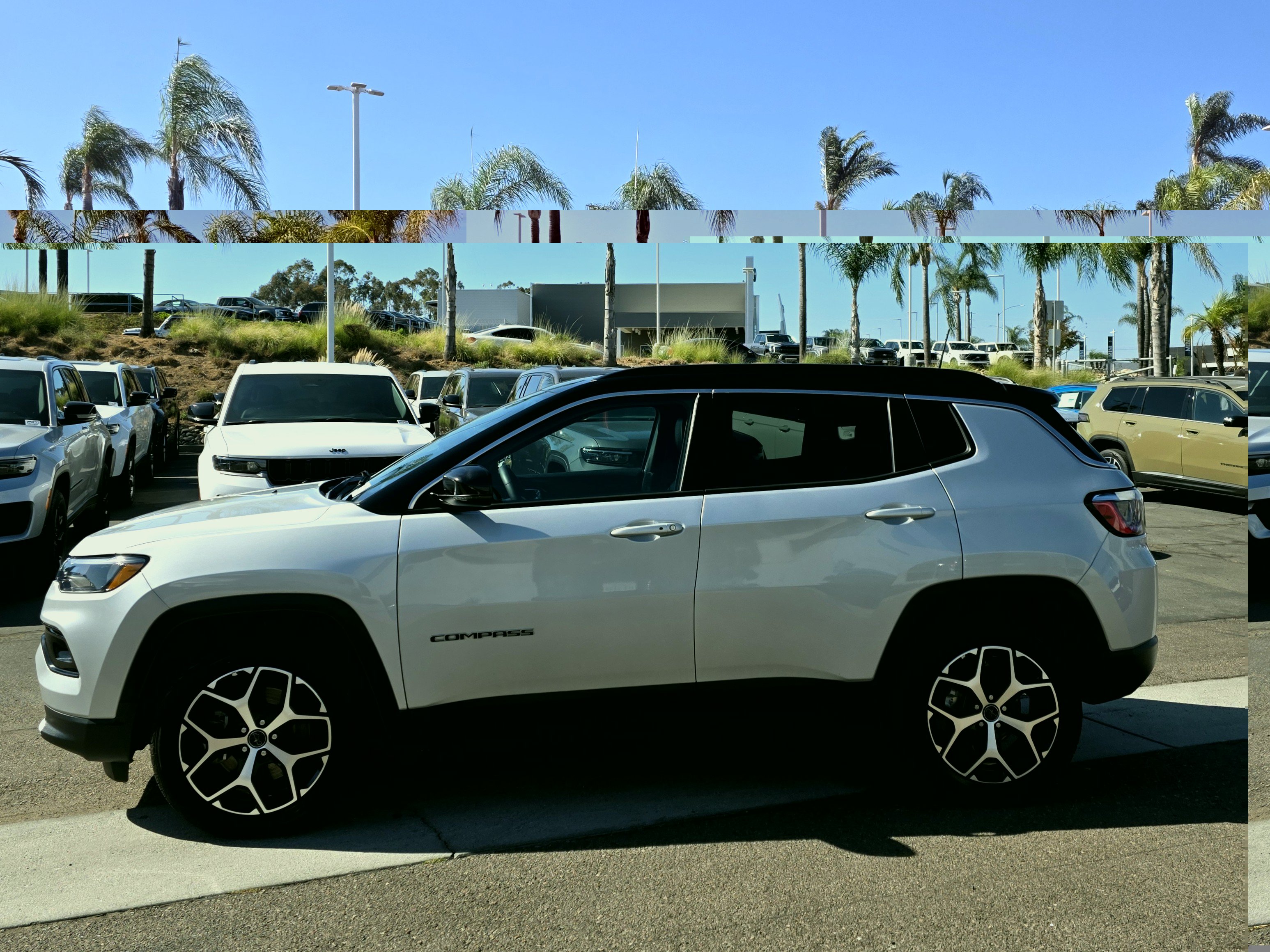 Certified 2025 Jeep Compass Limited AWD/4WD image 2