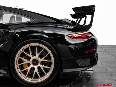 Used 2018 Porsche 911 GT2 RS image 22