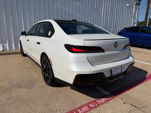 Used 2023 BMW 740i w/ Executive Package RWD image 4