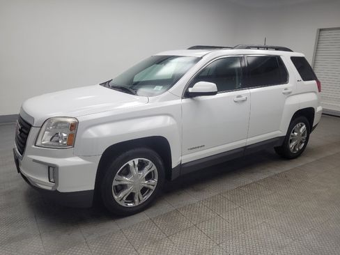 Used 2017 GMC Terrain SLE w/ Convenience Package AWD/4WD image 2