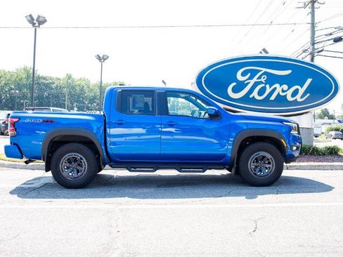 Used 2025 Nissan Frontier PRO-4X AWD/4WD image 1