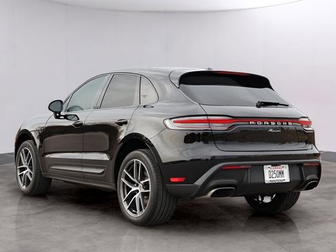 New 2026 Porsche Macan image 3