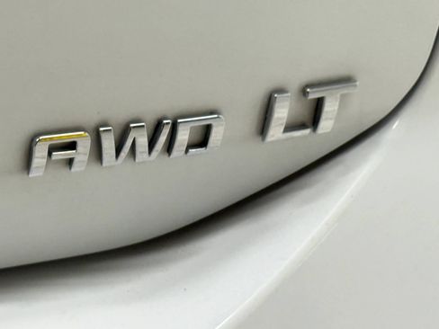 Used 2019 Chevrolet Equinox LT AWD/4WD image 15