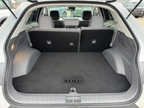 Used 2023 Hyundai Ioniq 5 SE image 18