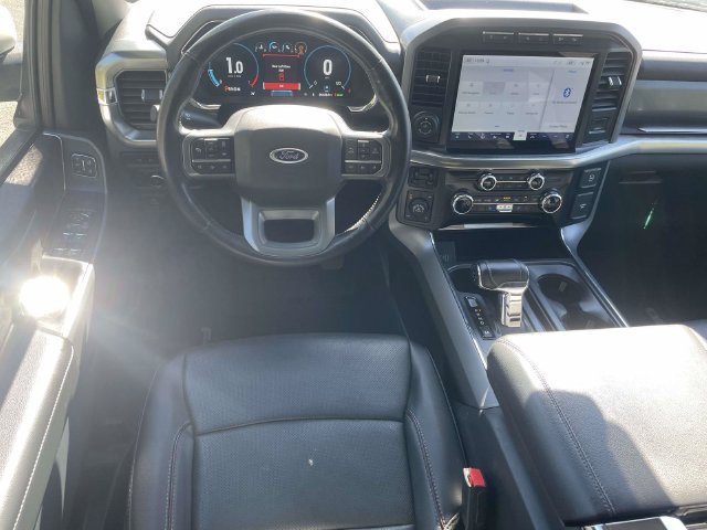 Used 2022 Ford F150 Lariat w/ Trailer Tow Package AWD/4WD image 15
