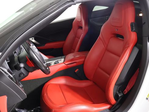 Used 2017 Chevrolet Corvette Z06 w/ Z07 Performance Package RWD image 27