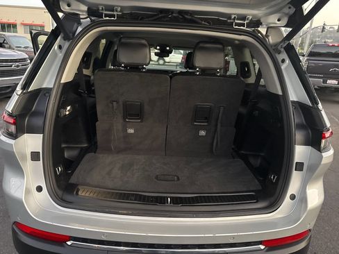 Used 2023 Jeep Grand Cherokee L Limited w/ Trailer Tow Group (B) image 20