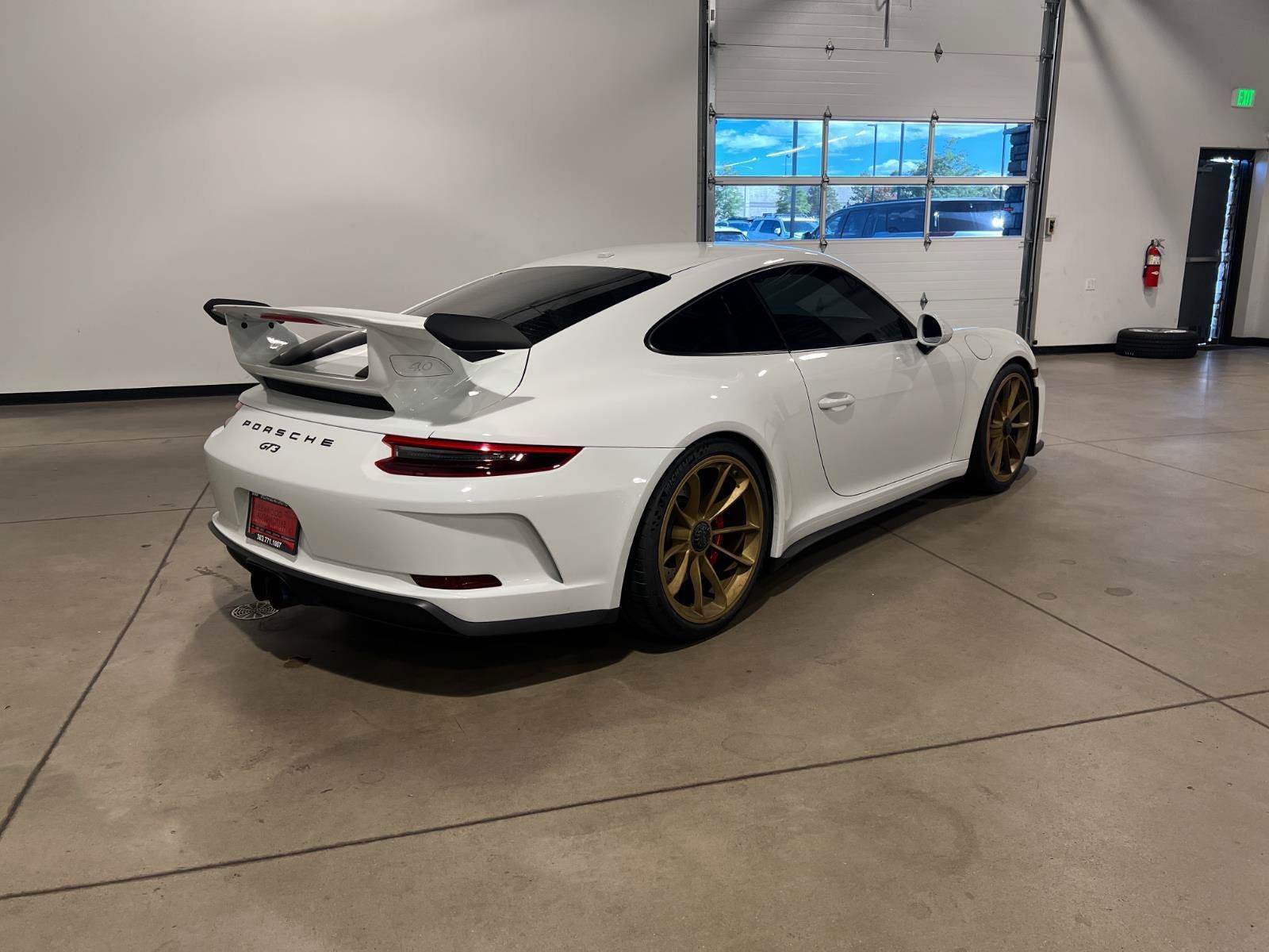 Used 2018 Porsche 911 GT3 RWD image 3