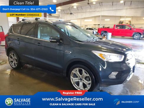 Used 2019 Ford Escape Titanium w/ U9j03 - Titanium Tow Package AWD/4WD image 5