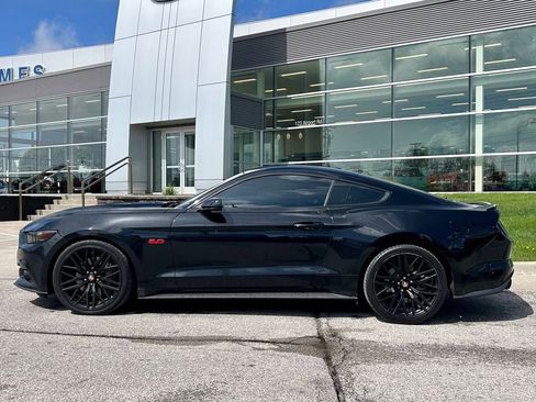 Used 2016 Ford Mustang GT Premium RWD image 3