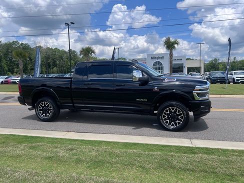 Certified 2025 RAM 2500 Limited AWD/4WD image 4