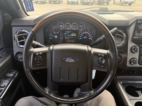 Used 2014 Ford F250 Platinum w/ FX4 Off-Road Package image 11