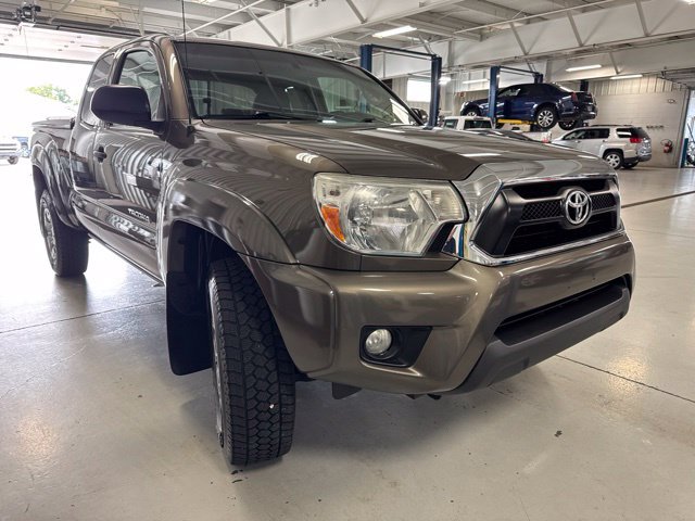 Used 2015 Toyota Tacoma 4x4 Access Cab V6 w/ SR5 Package image 20