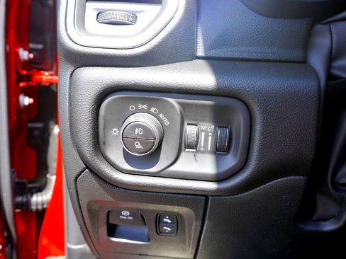 New 2026 RAM 1500 Laramie w/ Laramie Southwest Edition AWD/4WD image 19