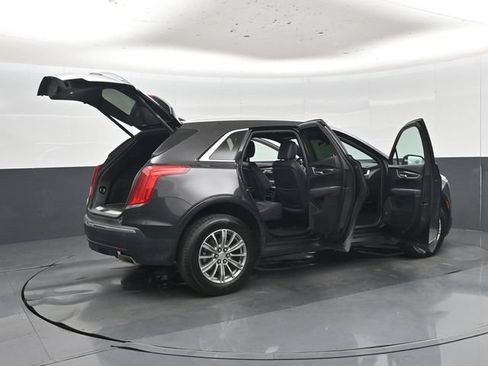 Used 2017 Cadillac XT5 Luxury w/ Driver Awareness Package AWD/4WD image 54