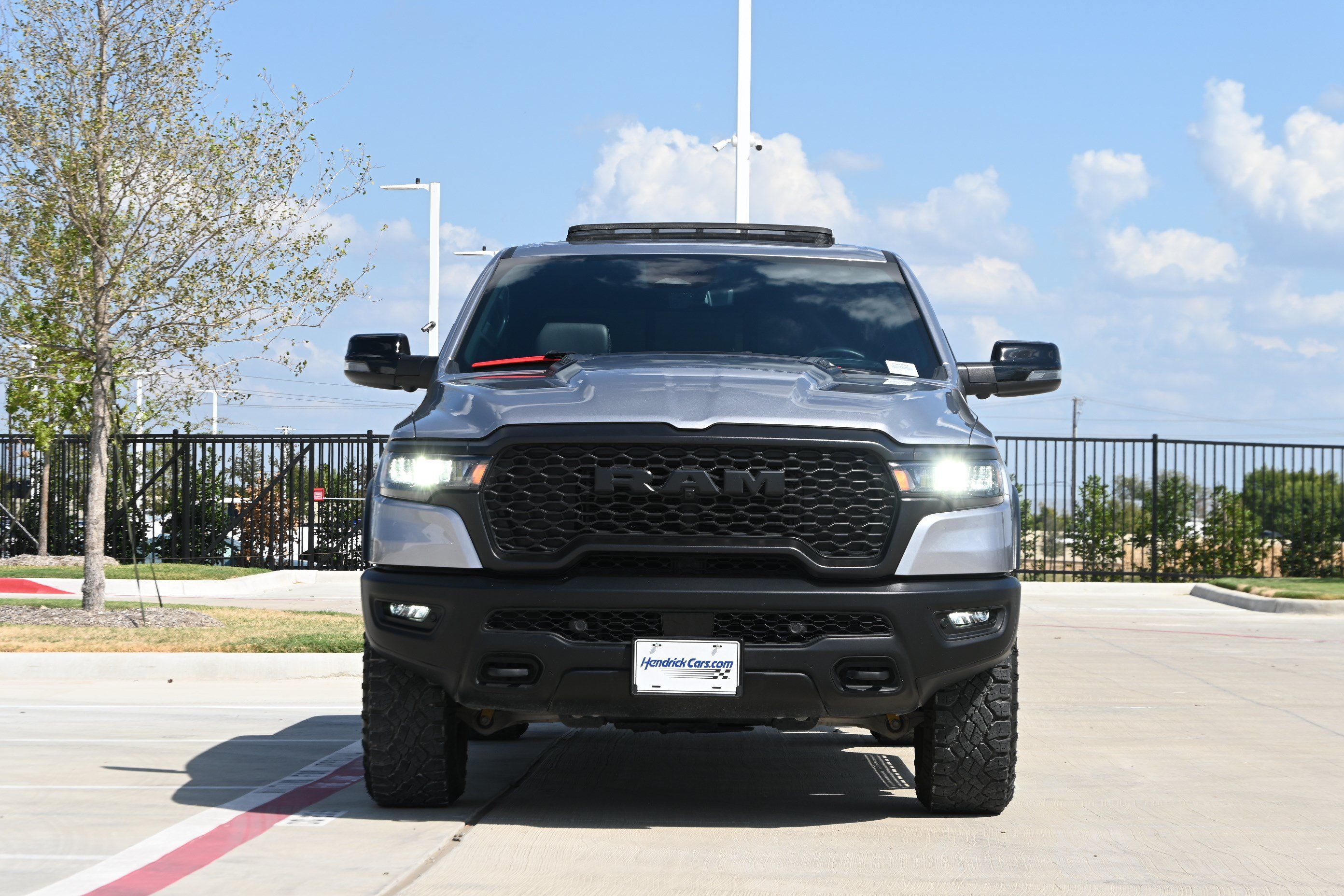 Used 2025 RAM 1500 Rebel w/ G/T Package AWD/4WD image 3