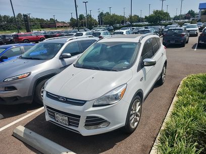 Used 2016 Ford Escape SE w/ SE Chrome Package
