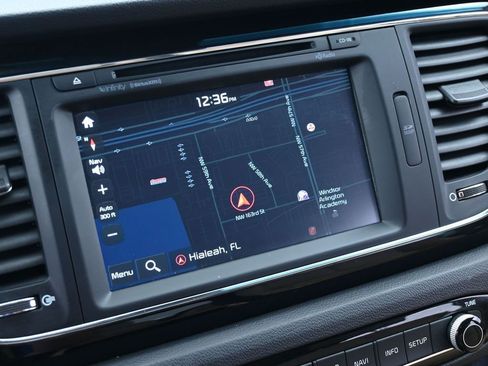 Used 2016 Kia Sedona SX Limited image 23