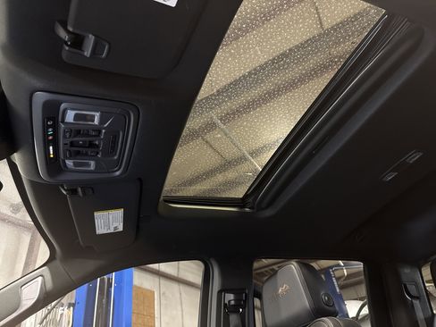 Used 2023 Chevrolet Silverado 1500 High Country w/ High Country Premium Package image 20