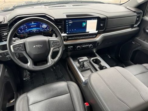 Used 2024 Chevrolet Silverado 1500 RST AWD/4WD image 11