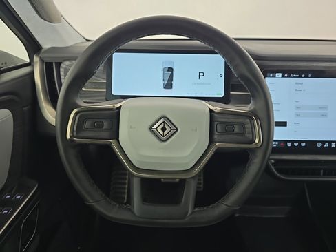 Used 2023 Rivian R1S Adventure image 28