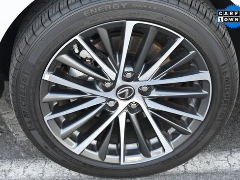 Used 2025 Lexus ES 300h 300h image 6