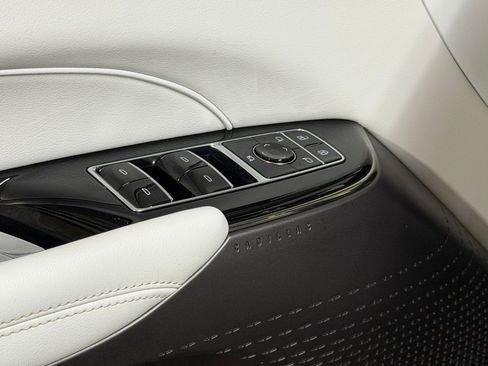 Certified 2024 Cadillac Lyriq Sport RWD image 38