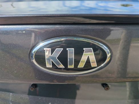 Used 2020 Kia Optima S image 13