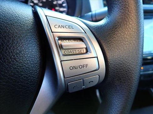 Used 2015 Nissan Altima 2.5 S w/ Sport Value Package image 21