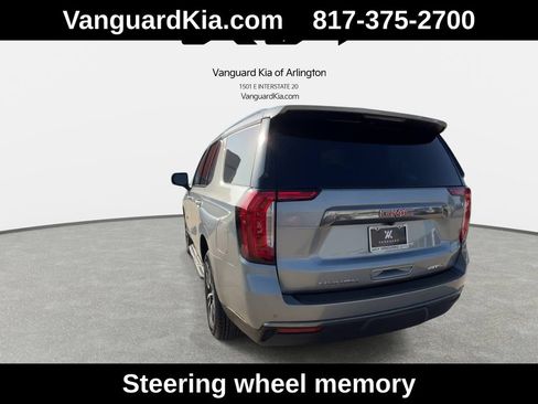 Used 2024 GMC Yukon AT4 w/ Technology Package AWD/4WD image 8