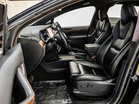 Used 2020 Tesla Model X Long Range AWD/4WD image 5