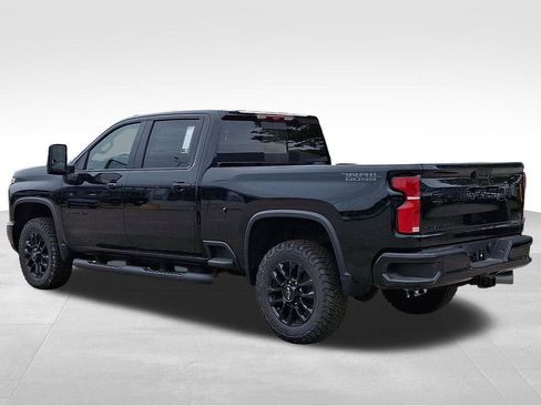 New 2026 Chevrolet Silverado 2500 LTZ w/ LTZ Plus Package AWD/4WD image 3