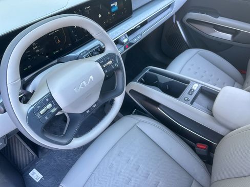 New 2026 Kia EV9 Wind image 10