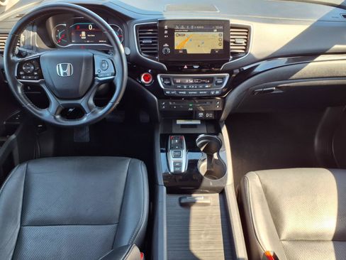 Used 2019 Honda Pilot Elite image 4