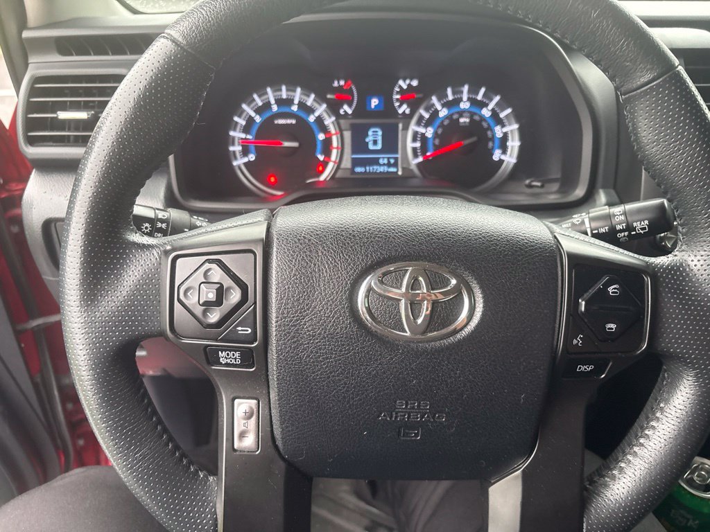 Used 2019 Toyota 4Runner SR5 w/ Four Season Floor Mat Package AWD/4WD image 12
