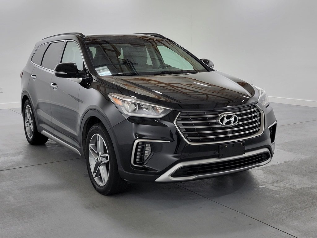 Used 2019 Hyundai Santa Fe XL FWD image 2