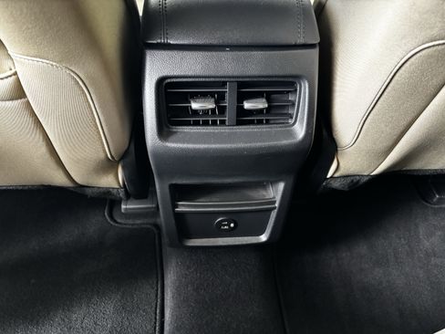 Used 2022 Ford Edge SE AWD/4WD image 8