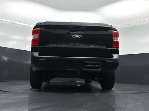 Used 2025 Ford Maverick XL FWD image 43